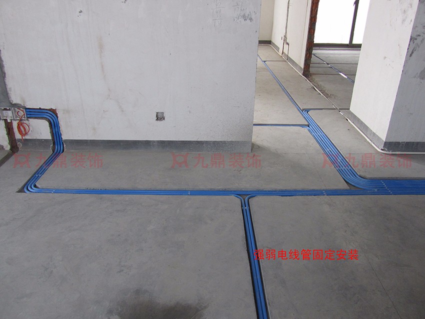 強弱電線管固定安裝.jpg 強弱電線管固定安裝.jpg